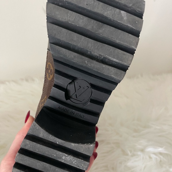 Laureate Platform Desert Boots - Picture 4 of 4